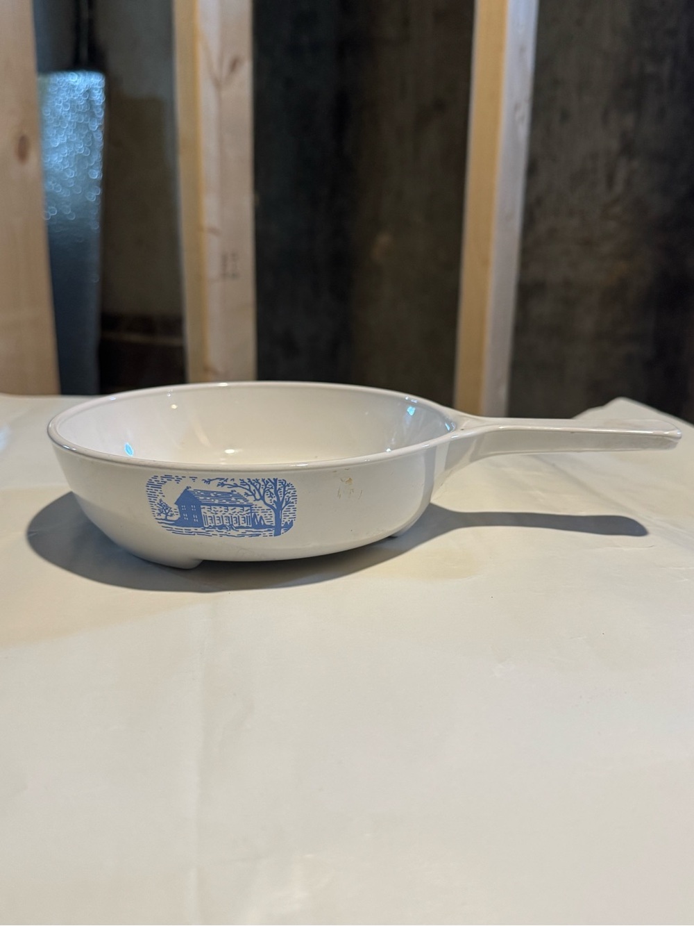 Vintage CorningWare White & Blue Cornflower-Style Ceramic Skillet with Handle